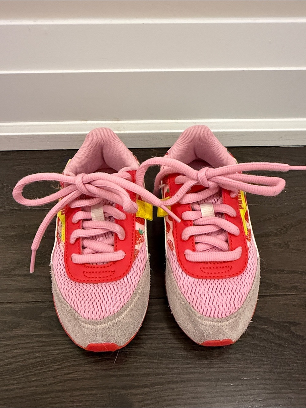 Puma pink sneakers size 12 - Picture 2 of 5